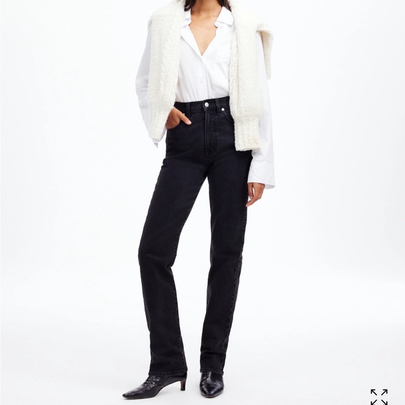 Madewell Petite ‘90s Straight Jean in Belmere Wash - Picture 1 of 6